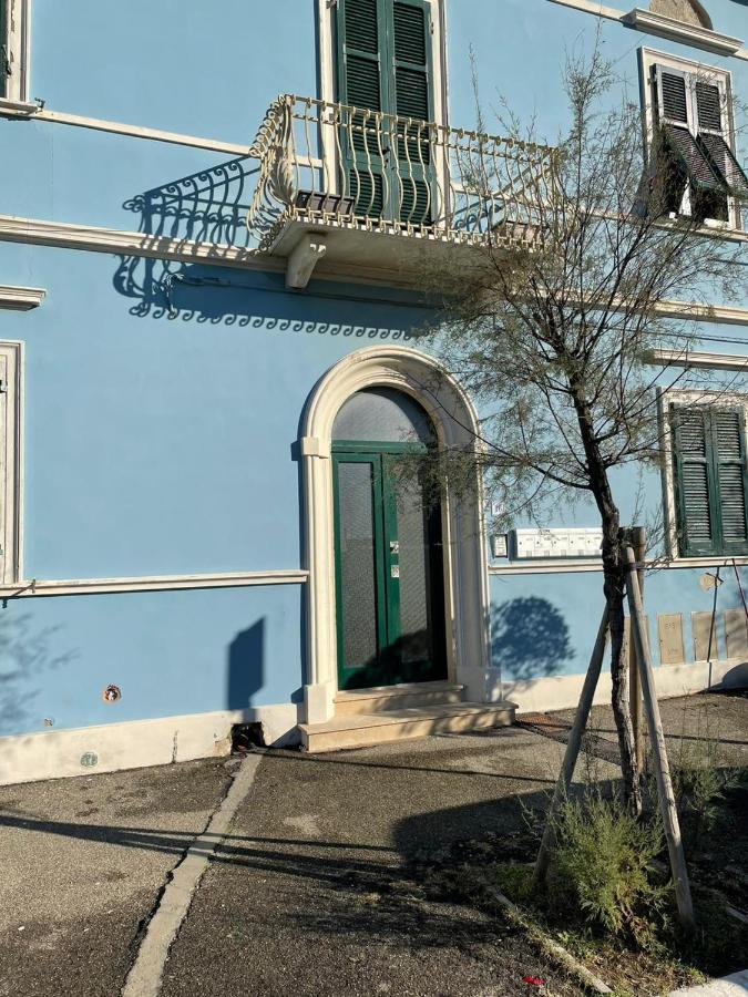 Azzurra House Apartment Marina Di Pisa Exterior photo